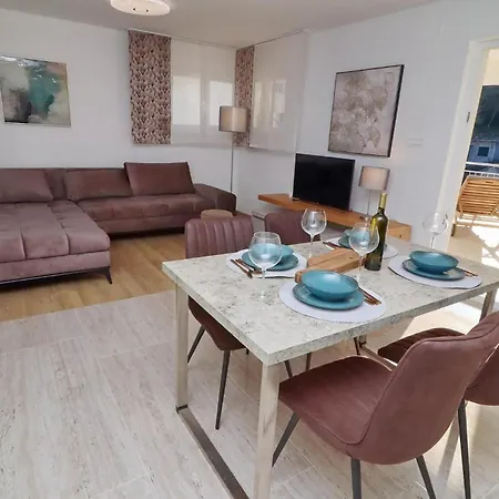 Дом отдыха Beachfront Korcula *