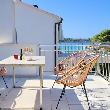 Beachfront Korcula Дом отдыха *