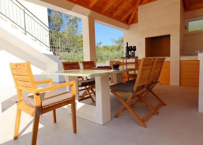 Beachfront Korcula * Vela Luka